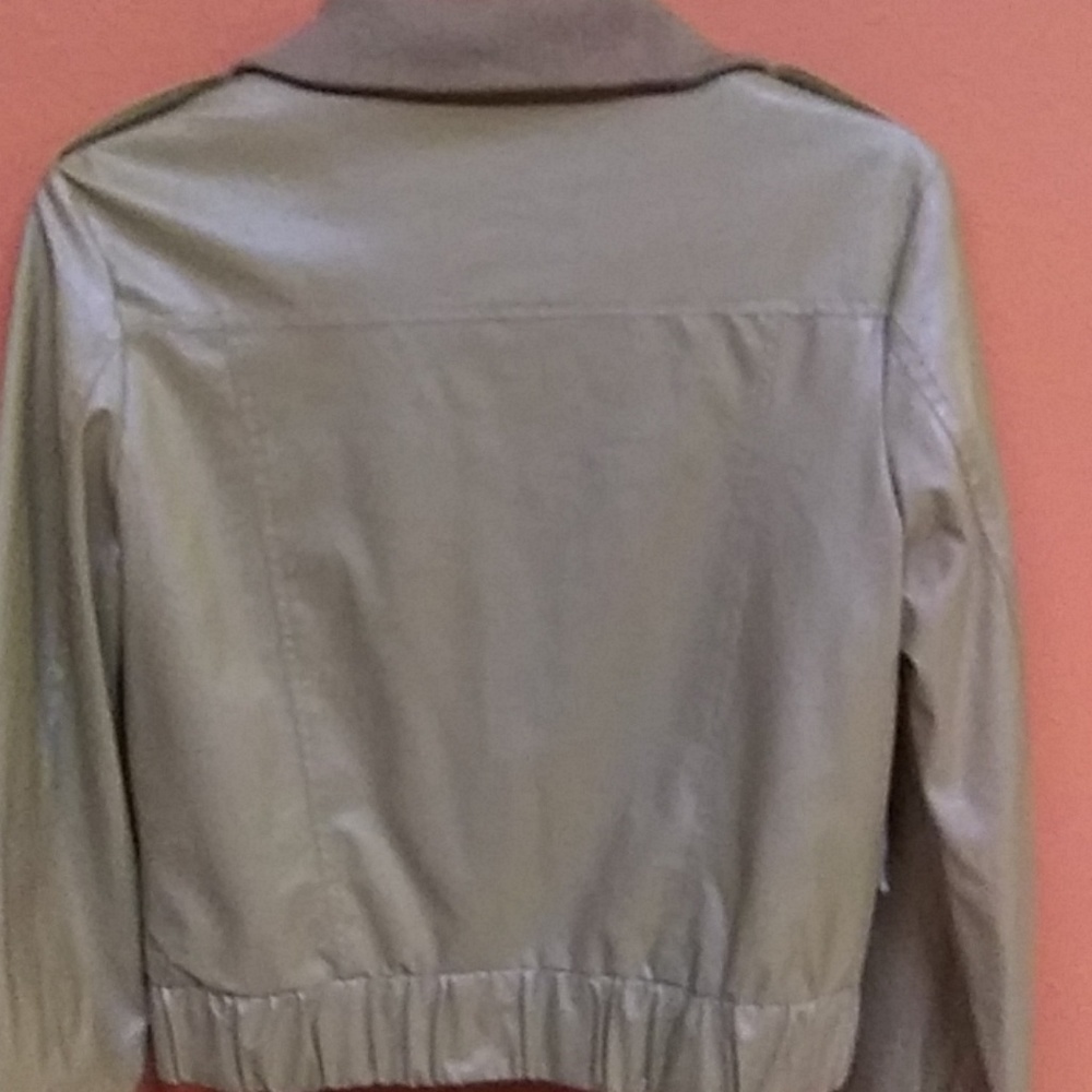 Jacket - Picture 3 of 3